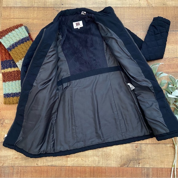 Long NAVY BLUE Zip Up Soft Quilted Coat by Laundry by Design - Picture 5 of 12